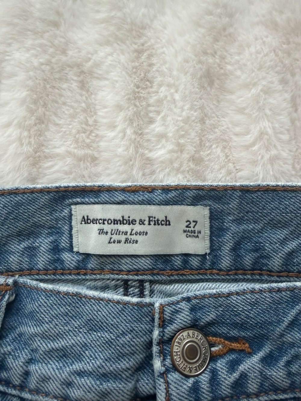 Jeans - Picture 3 of 3